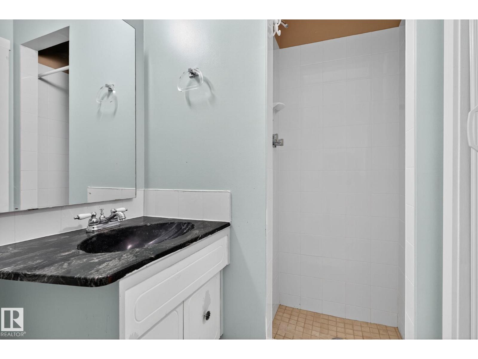Photo 14 of 133 Garnet Rd, Sherwood Park AB