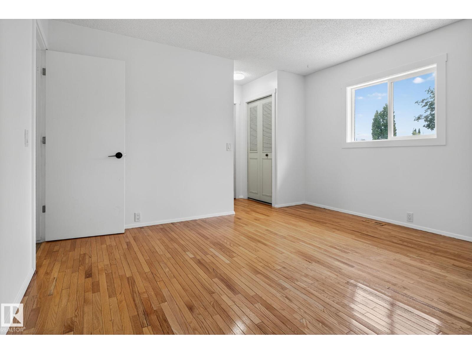 Photo 2 of 133 Garnet Rd, Sherwood Park AB
