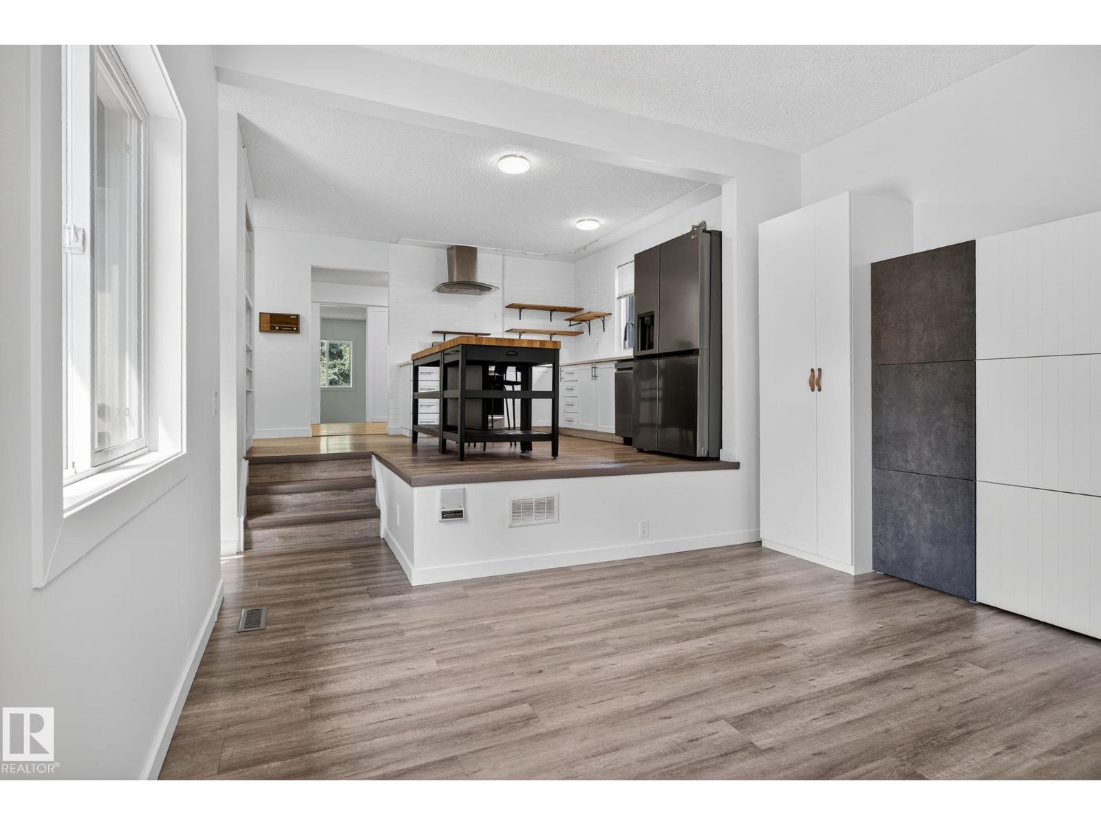 Photo 21 of 133 Garnet Rd, Sherwood Park AB