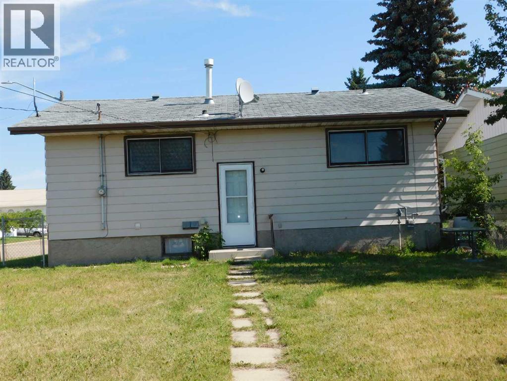 Photo 4 of 5035 53 Avenue, Ryley AB