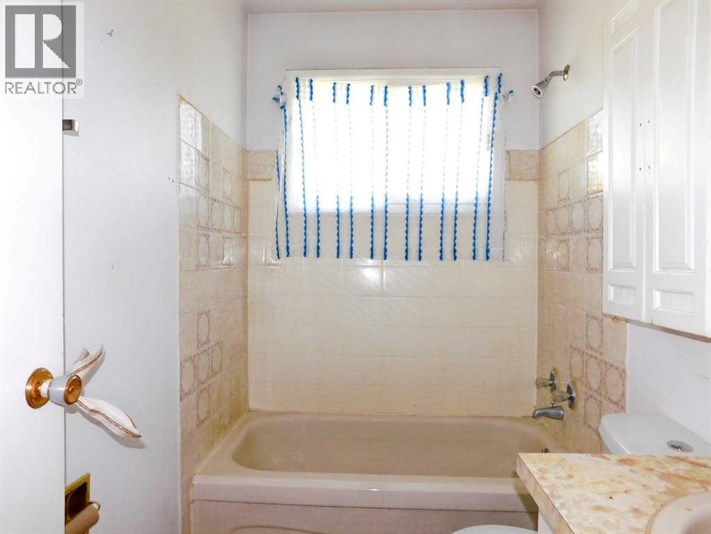 Photo 2 of 5035 53 Avenue, Ryley AB