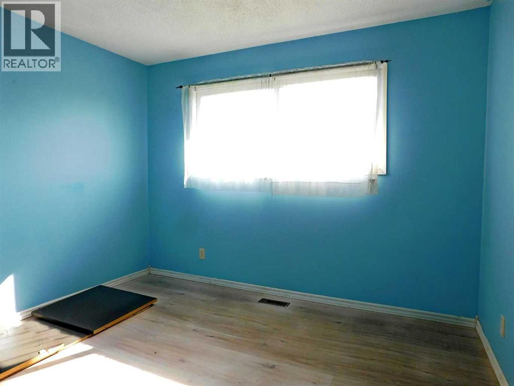 Photo 8 of 5035 53 Avenue, Ryley AB