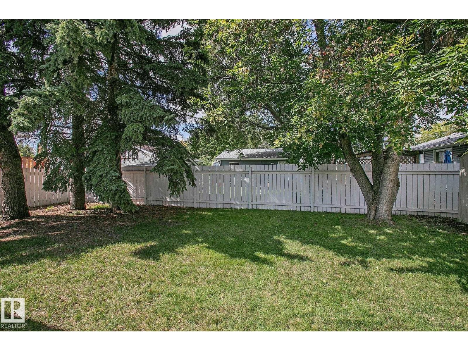 Photo 52 of 9701 96 Av, Morinville AB