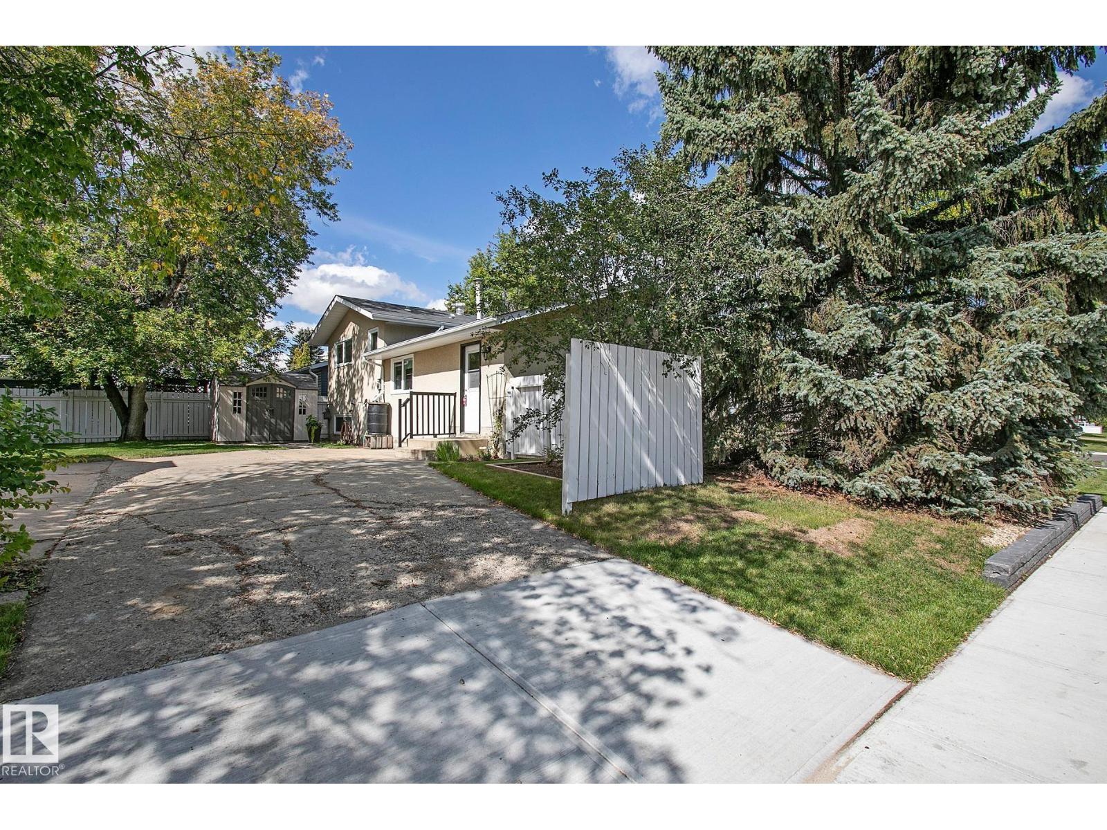 Photo 47 of 9701 96 Av, Morinville AB