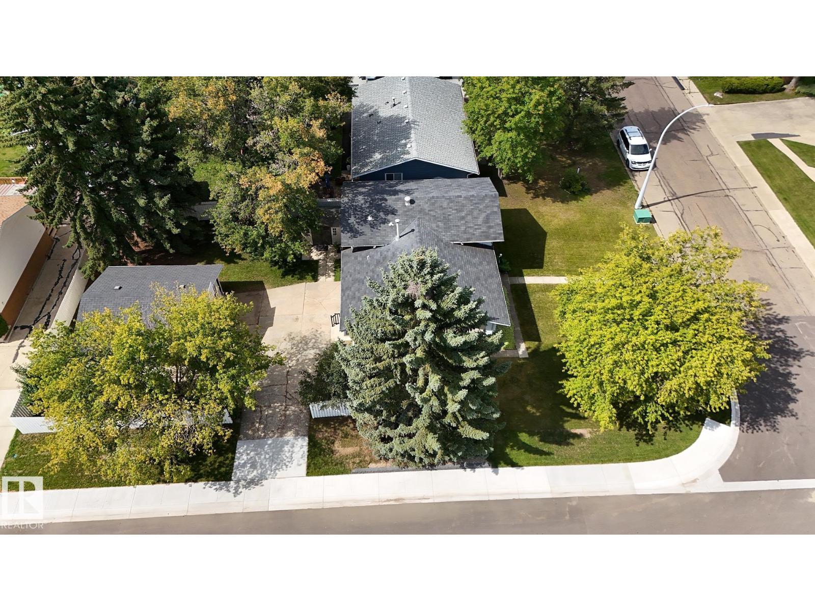 Photo 63 of 9701 96 Av, Morinville AB