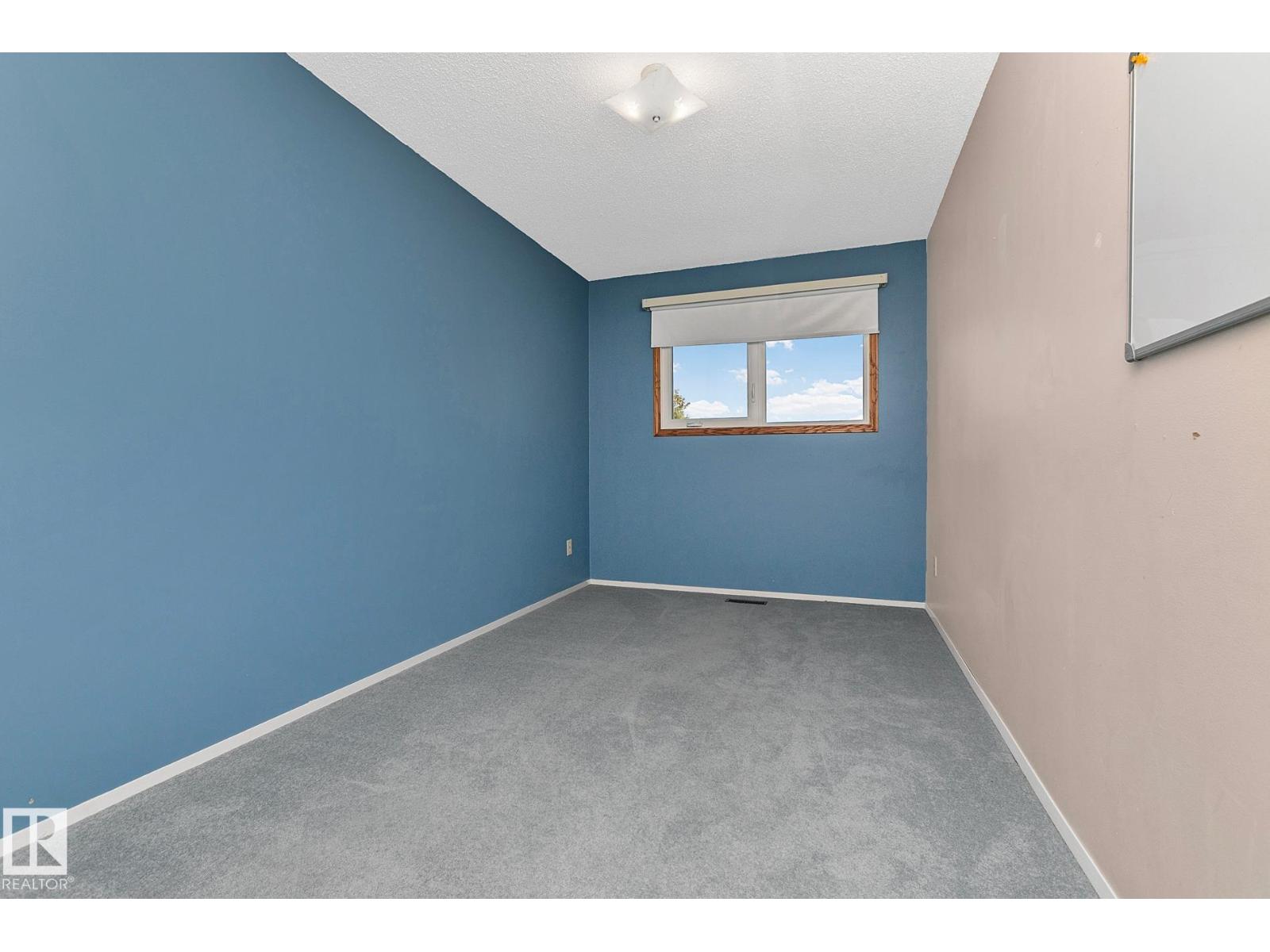 Photo 34 of 9701 96 Av, Morinville AB