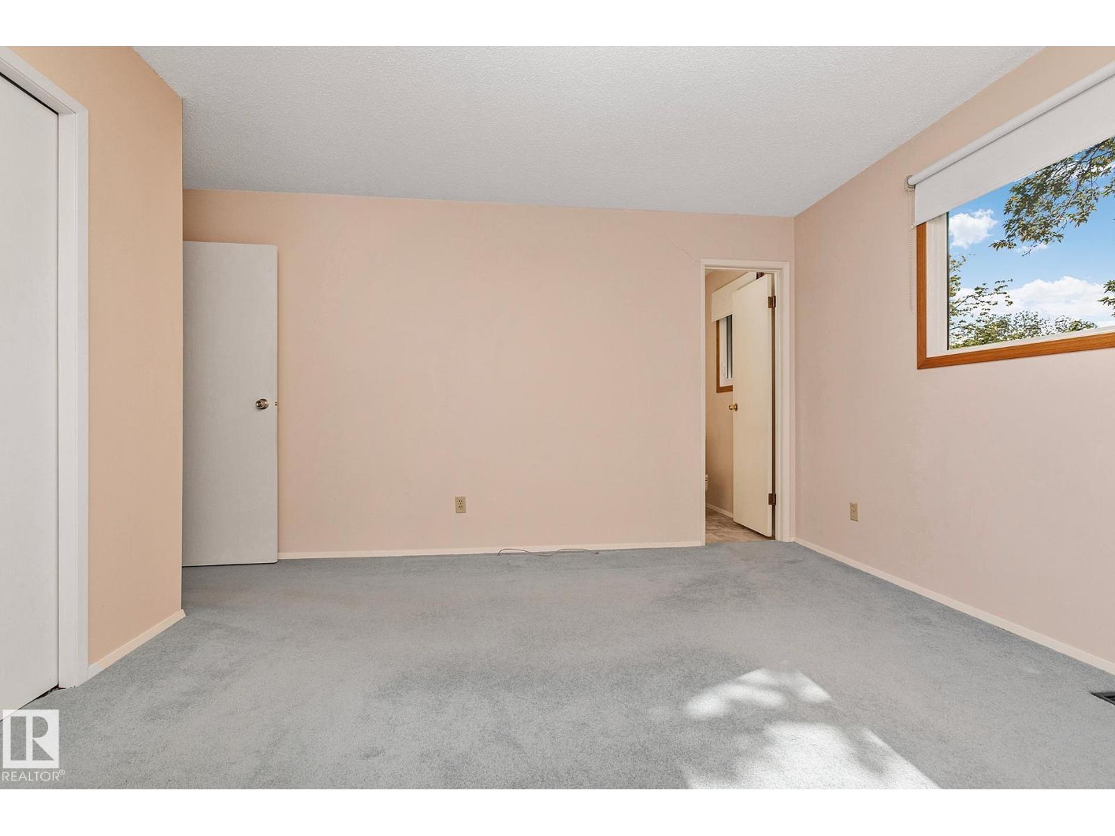 Photo 28 of 9701 96 Av, Morinville AB