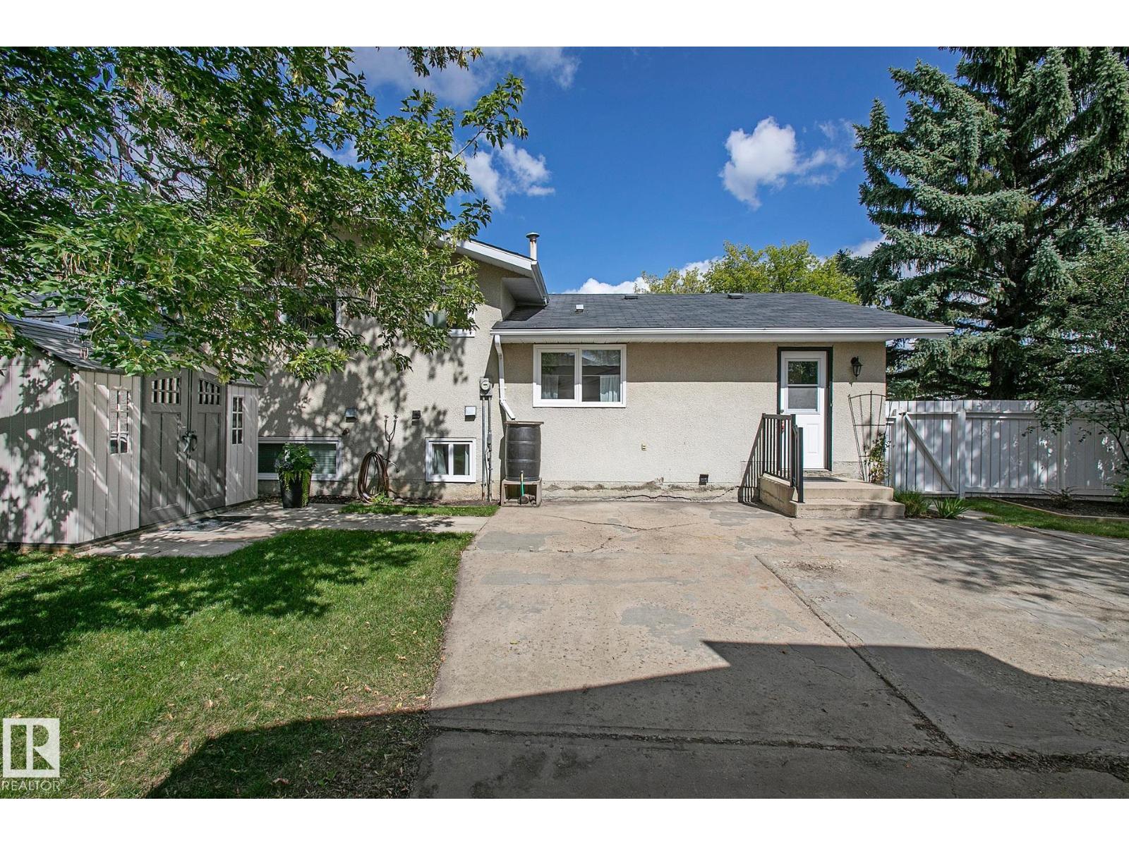 Photo 49 of 9701 96 Av, Morinville AB