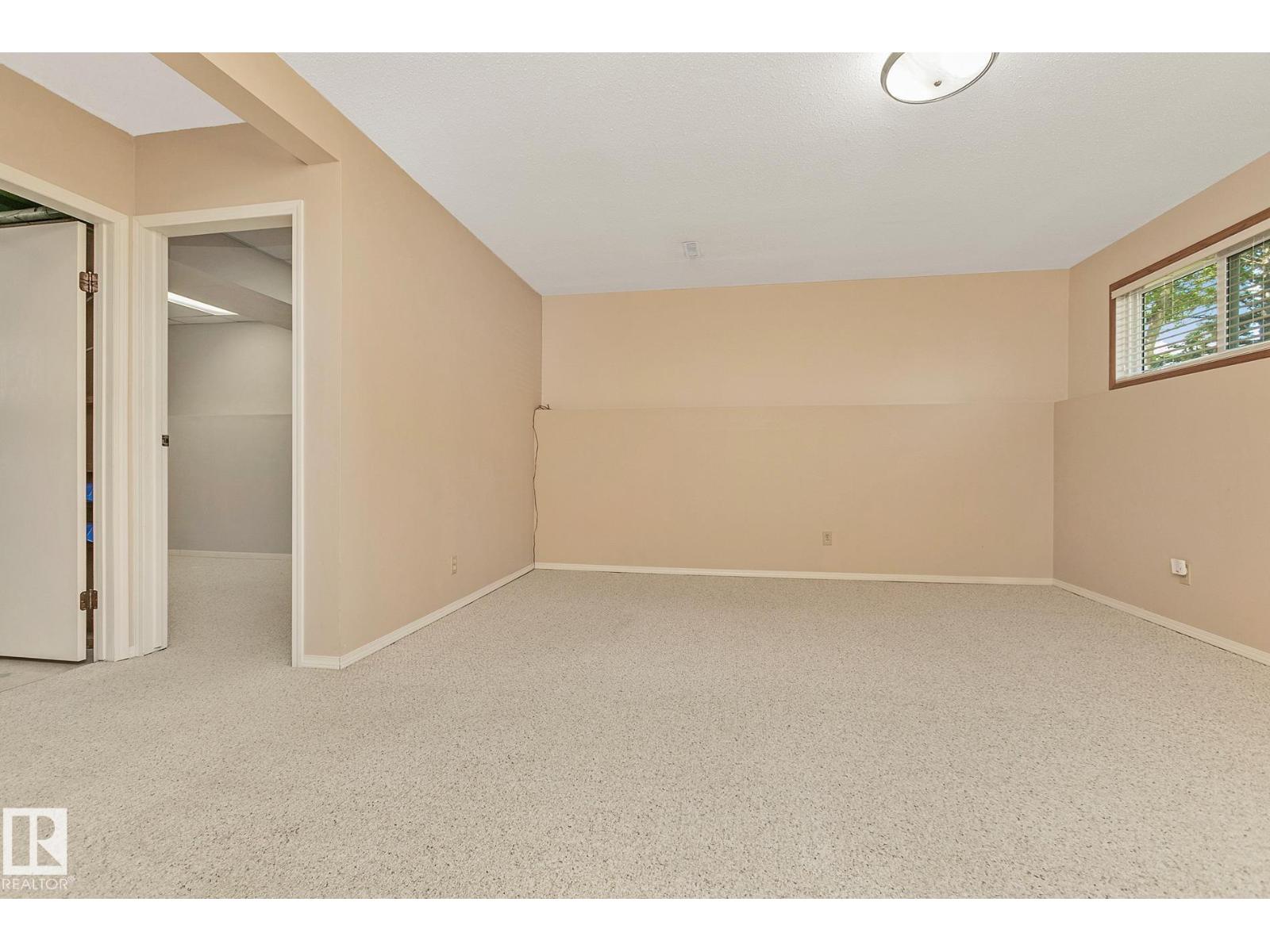 Photo 39 of 9701 96 Av, Morinville AB
