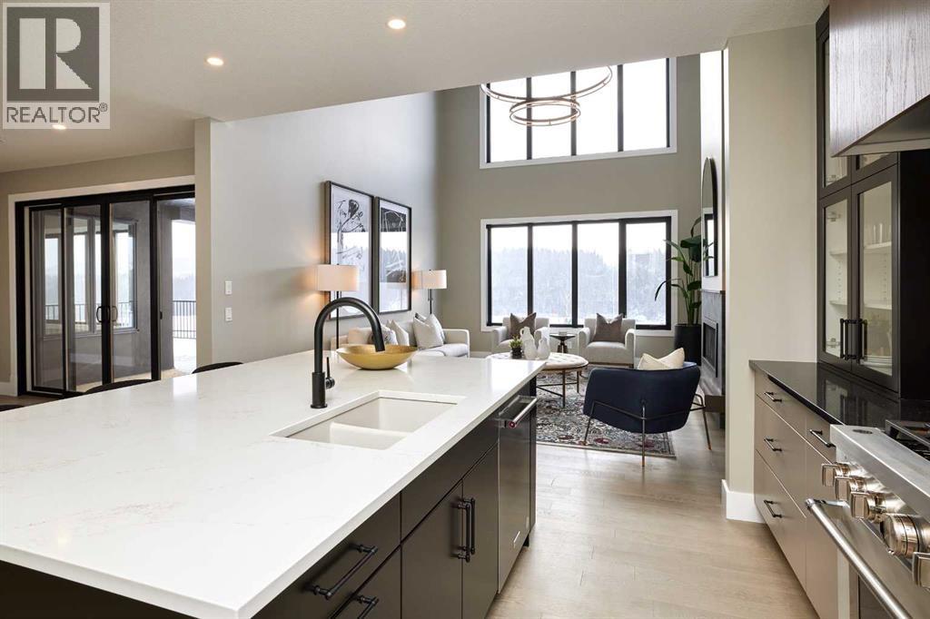 Photo 7 of 237 Rowmont Drive Nw, Calgary AB
