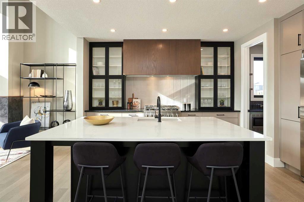 Photo 36 of 237 Rowmont Drive Nw, Calgary AB
