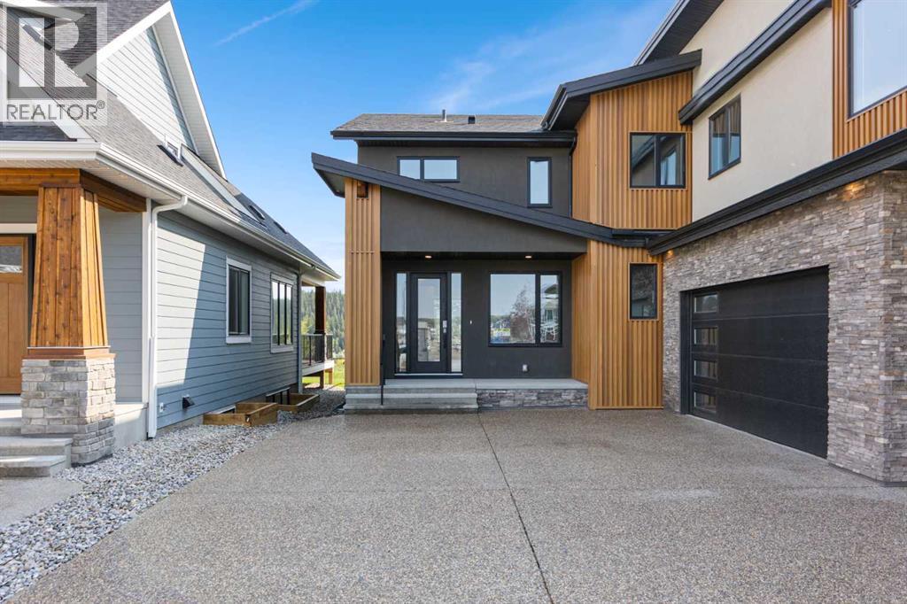 Photo 2 of 237 Rowmont Drive Nw, Calgary AB