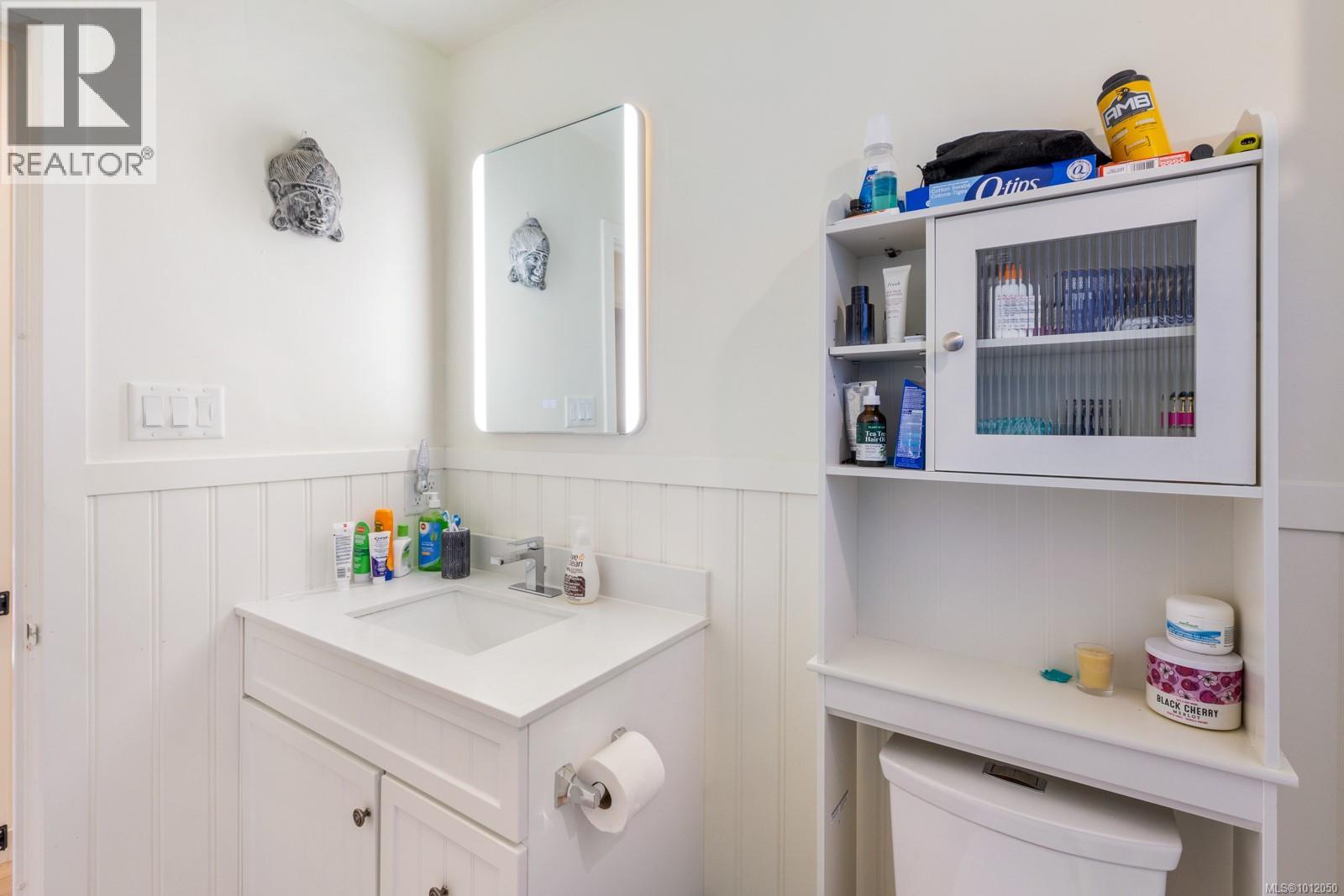 525 Salish St, Comox