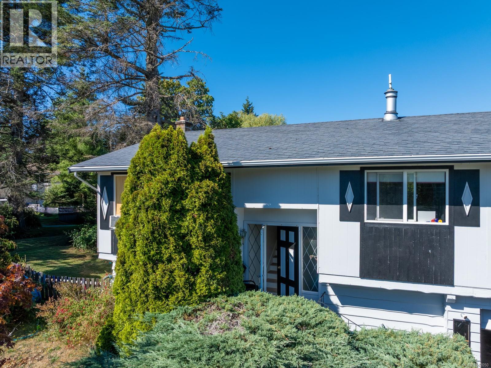 525 Salish St, Comox
