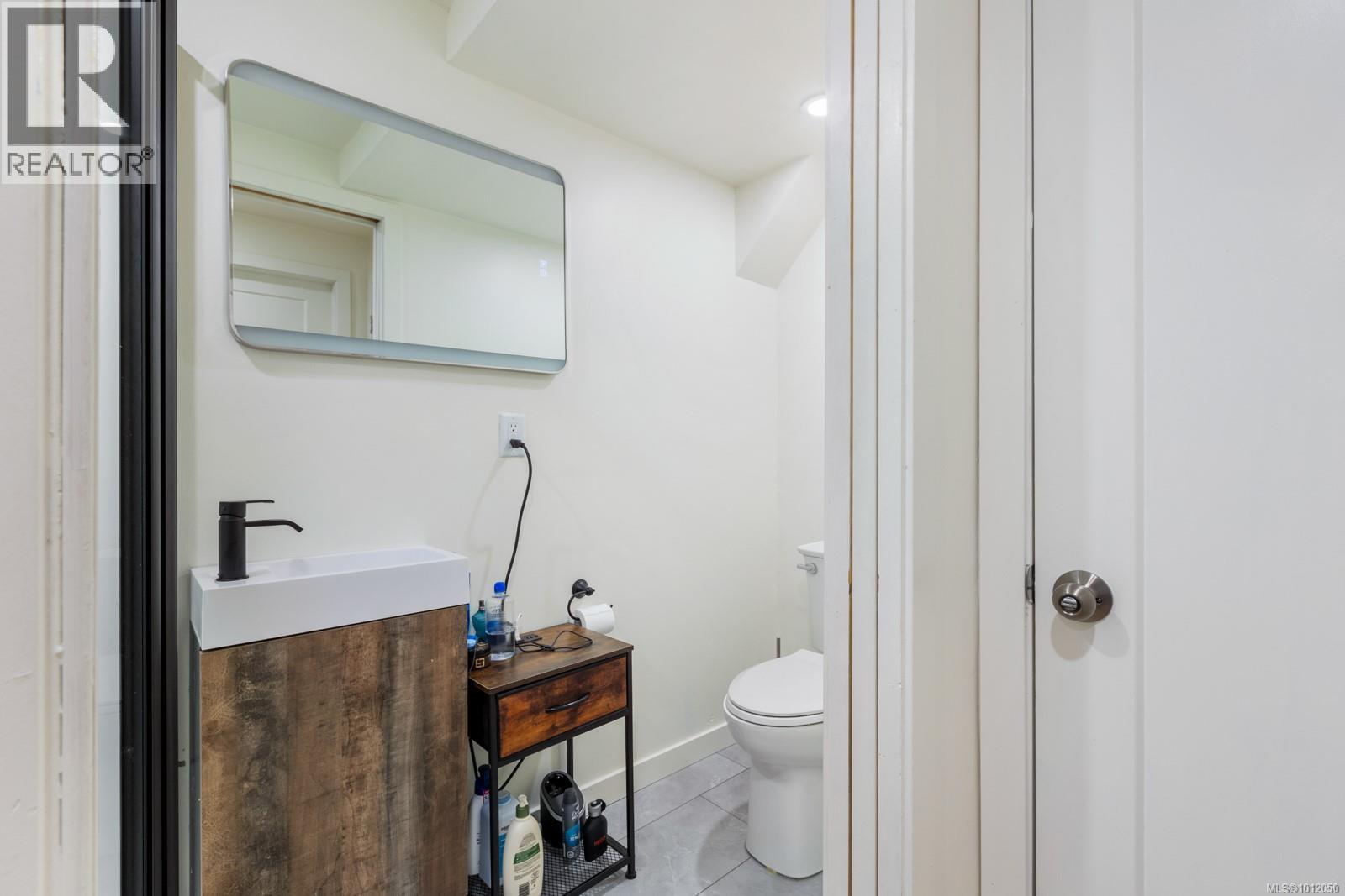 525 Salish St, Comox