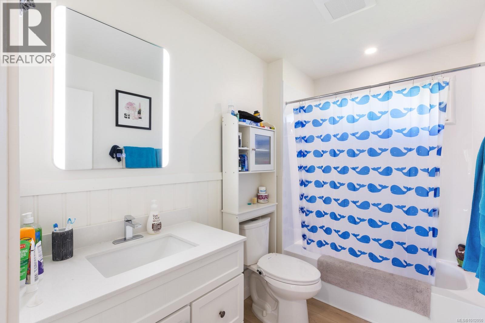 525 Salish St, Comox