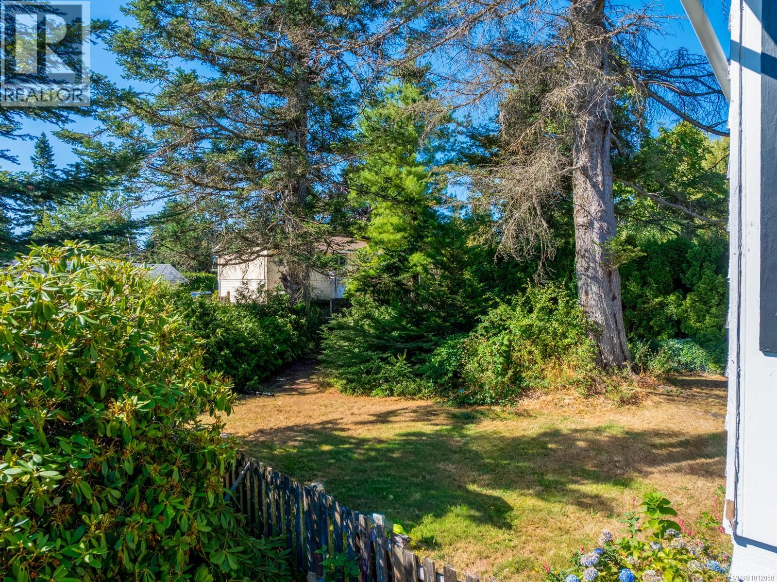 525 Salish St, Comox