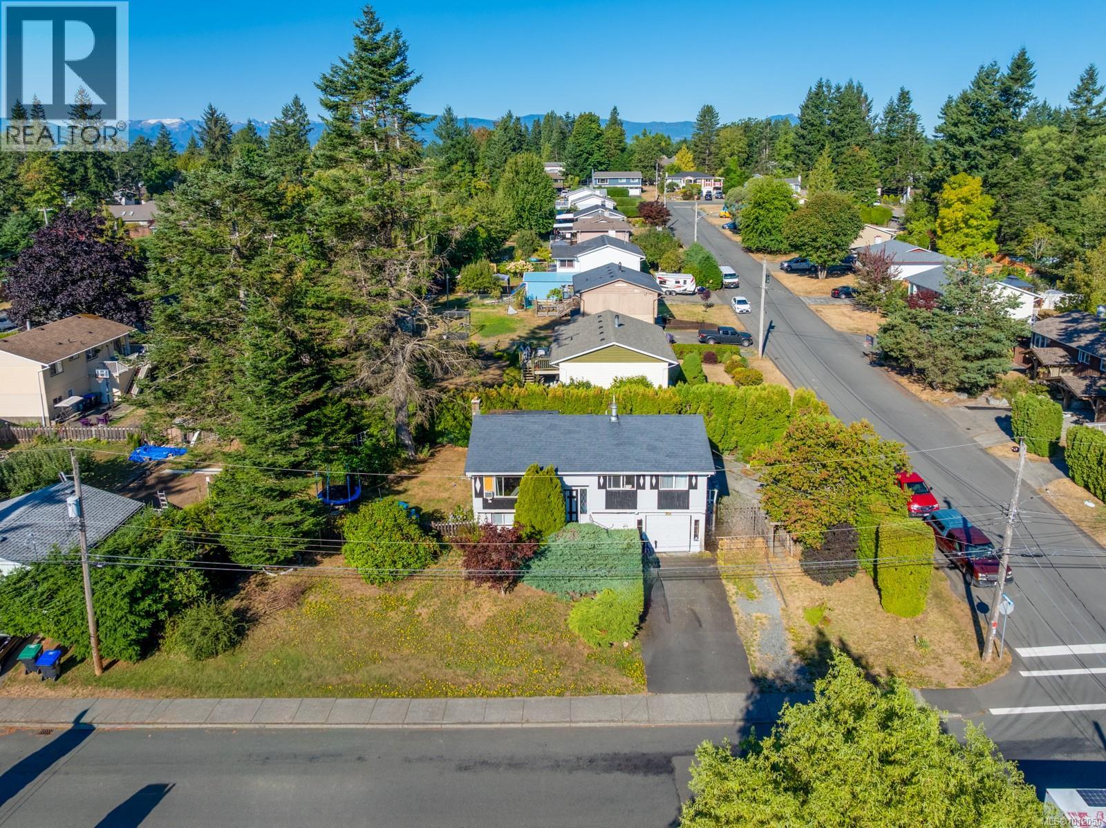 525 Salish St, Comox