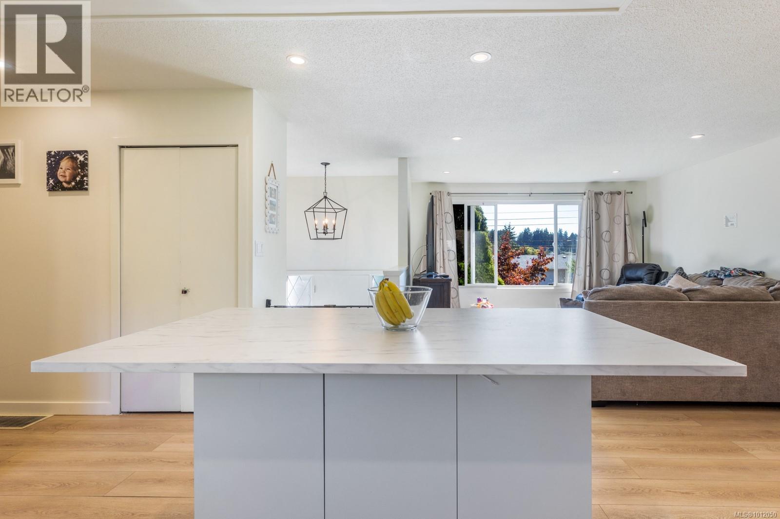 525 Salish St, Comox