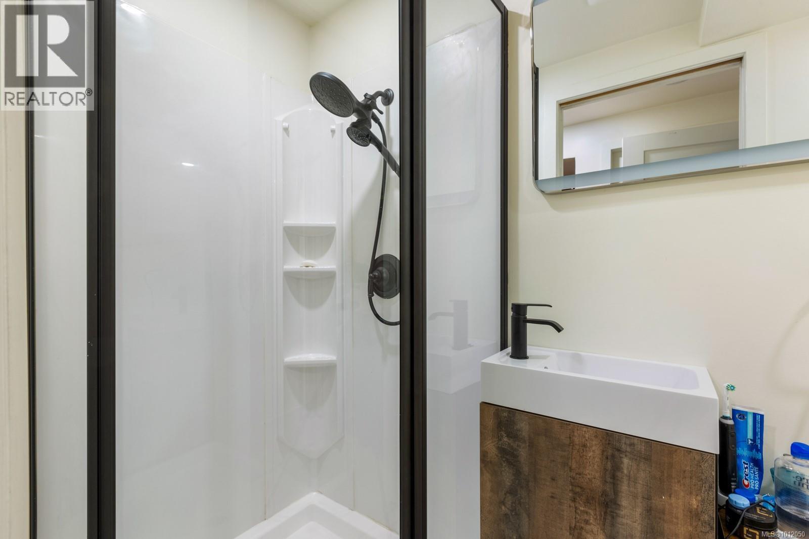 525 Salish St, Comox