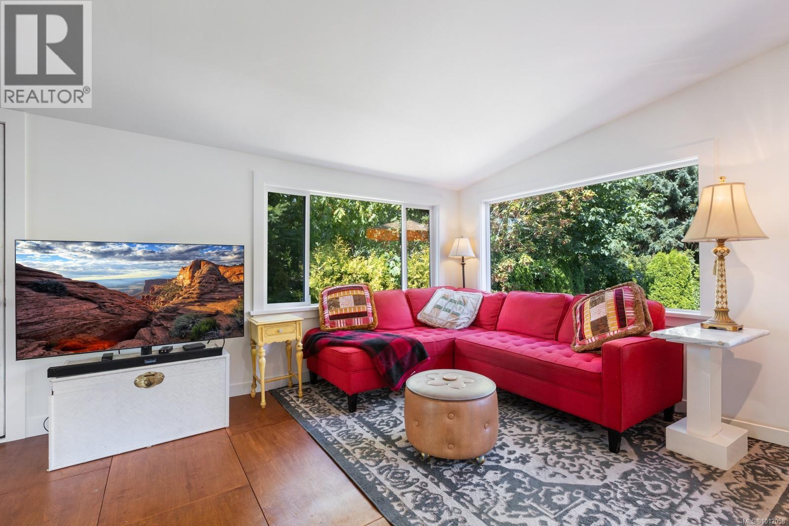 220 Urquhart Ave, Courtenay