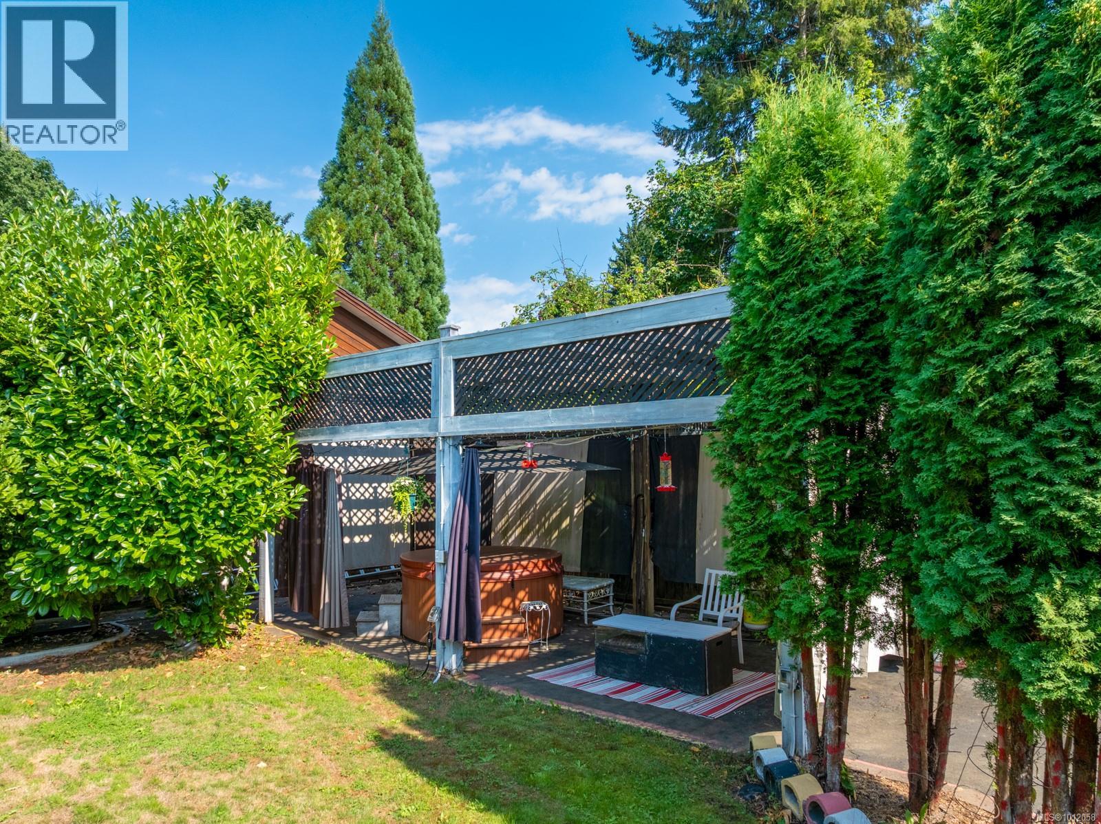 220 Urquhart Ave, Courtenay