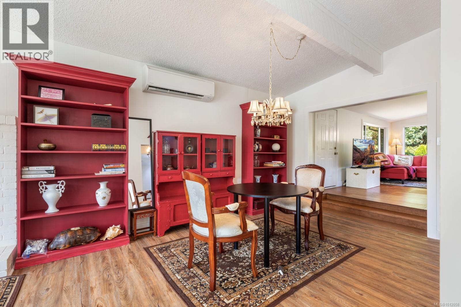 220 Urquhart Ave, Courtenay
