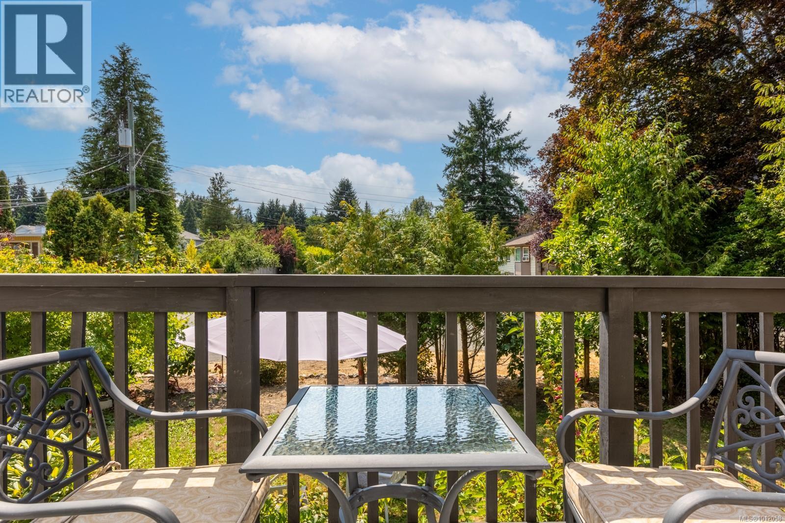 220 Urquhart Ave, Courtenay