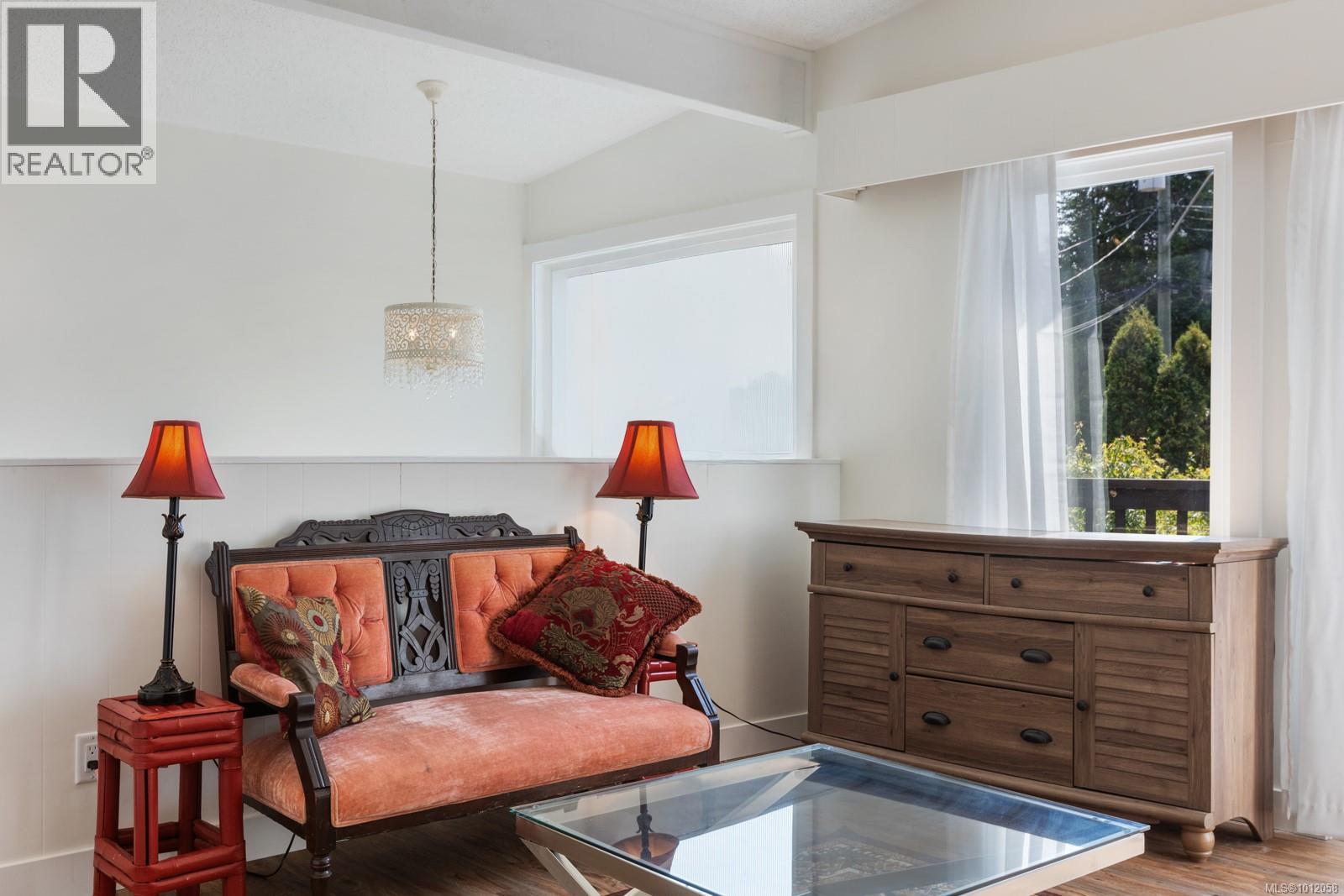 220 Urquhart Ave, Courtenay