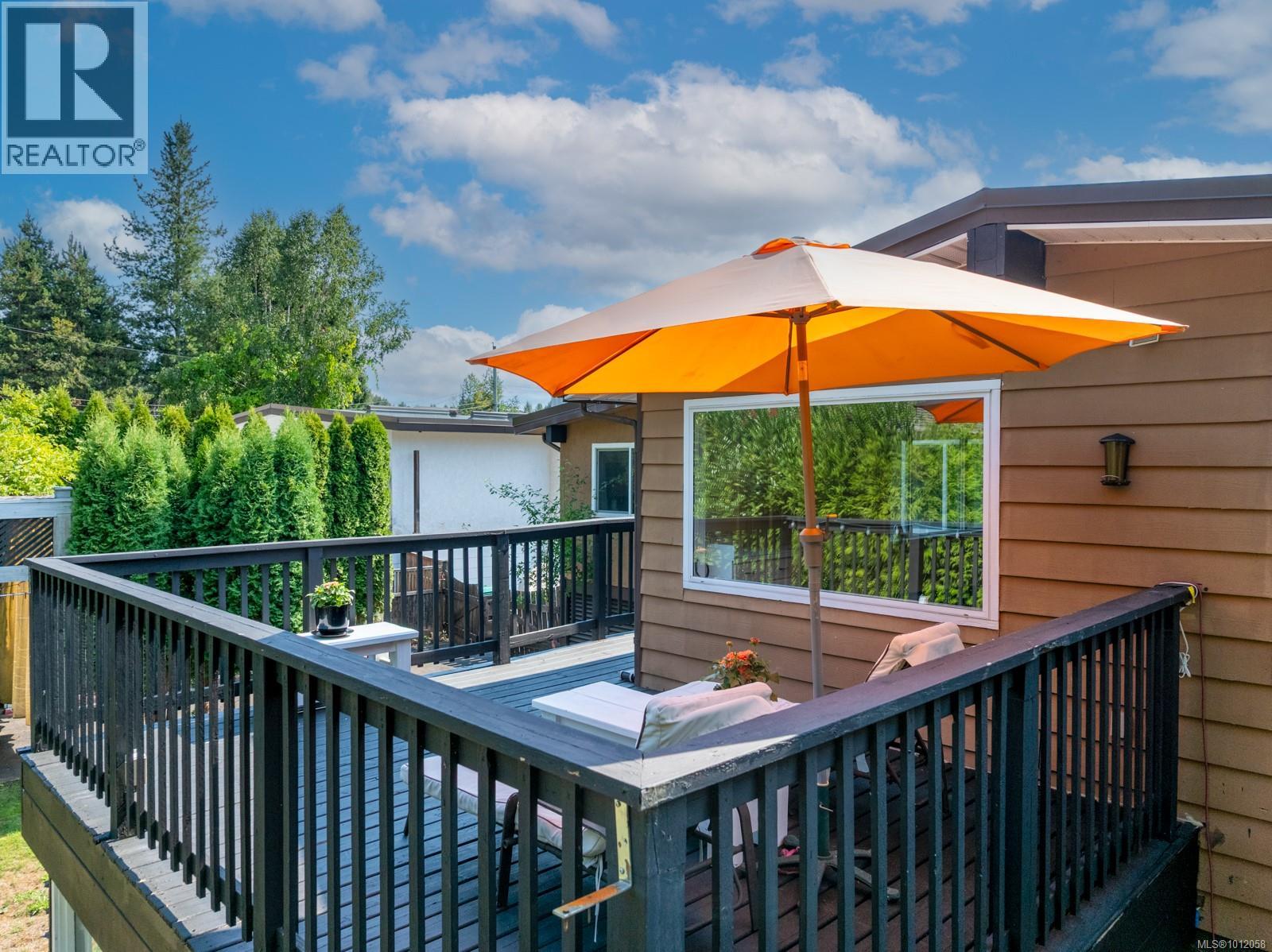 220 Urquhart Ave, Courtenay