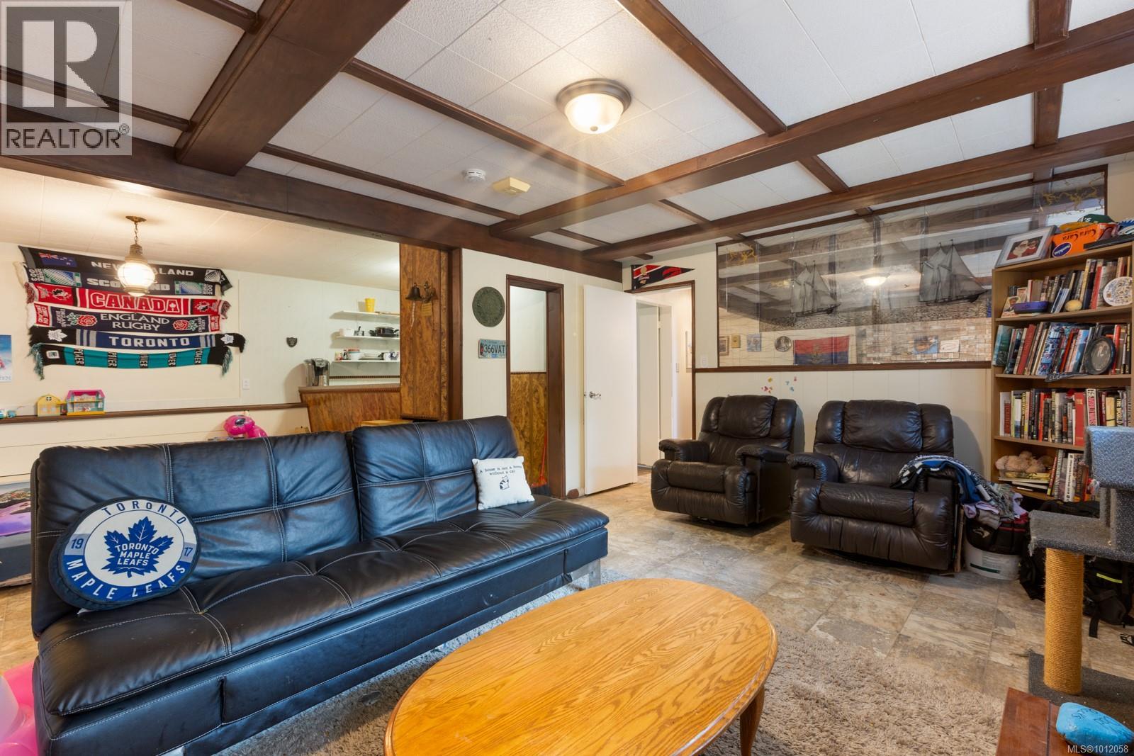 220 Urquhart Ave, Courtenay