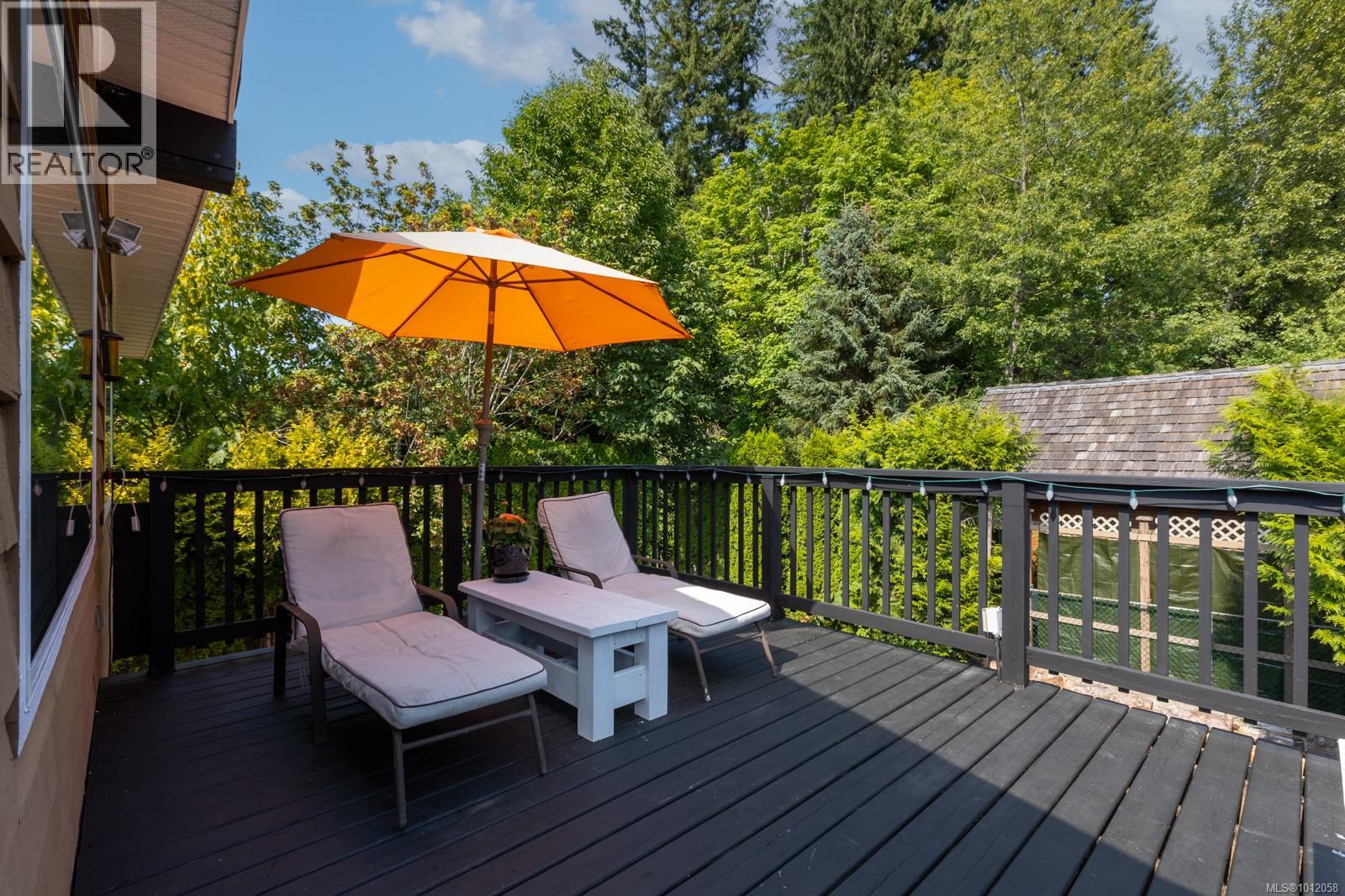 220 Urquhart Ave, Courtenay