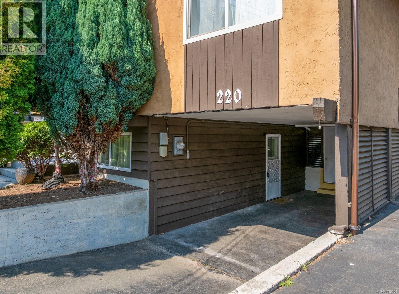 220 Urquhart Ave, Courtenay