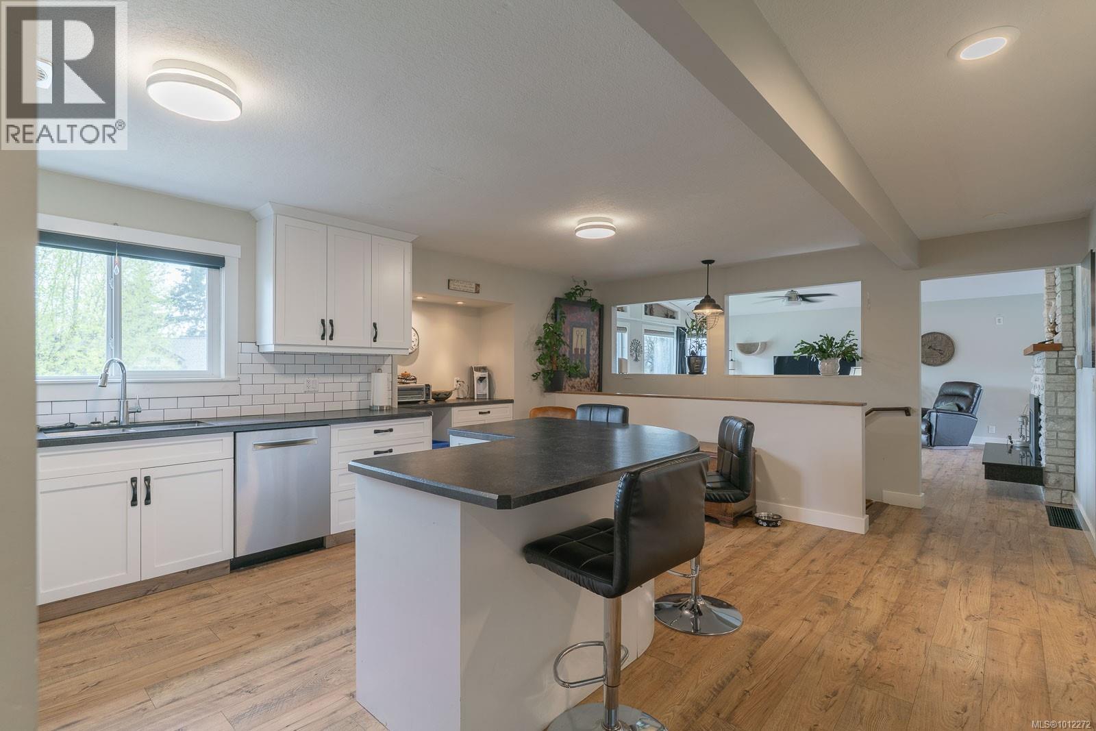Photo 21 of 3055 9th Ave, Port Alberni BC