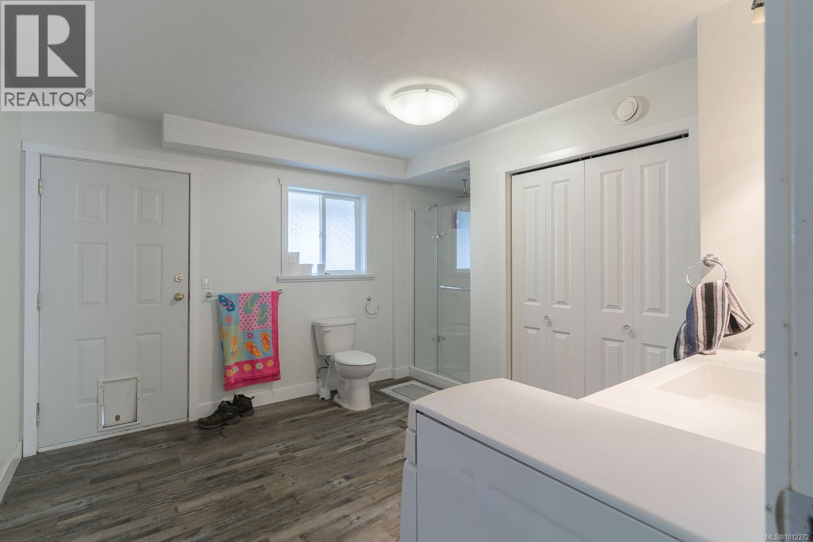 Photo 43 of 3055 9th Ave, Port Alberni BC