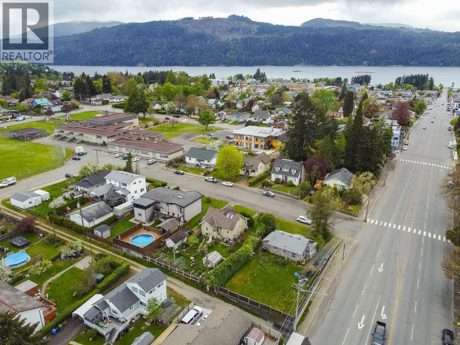 Photo 36 of 3055 9th Ave, Port Alberni BC