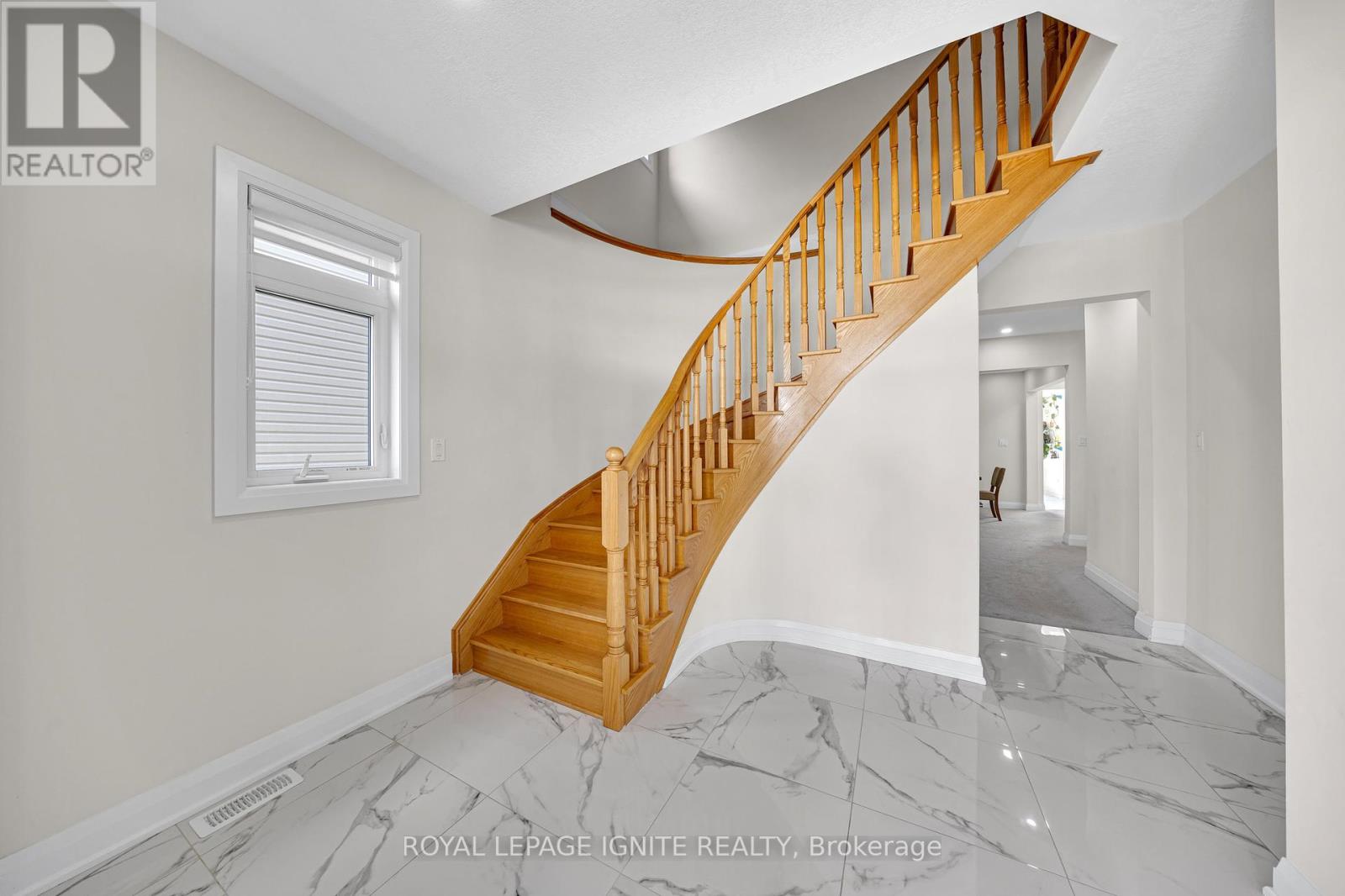 Photo 21 of 150 Strachan Trail, New Tecumseth ON