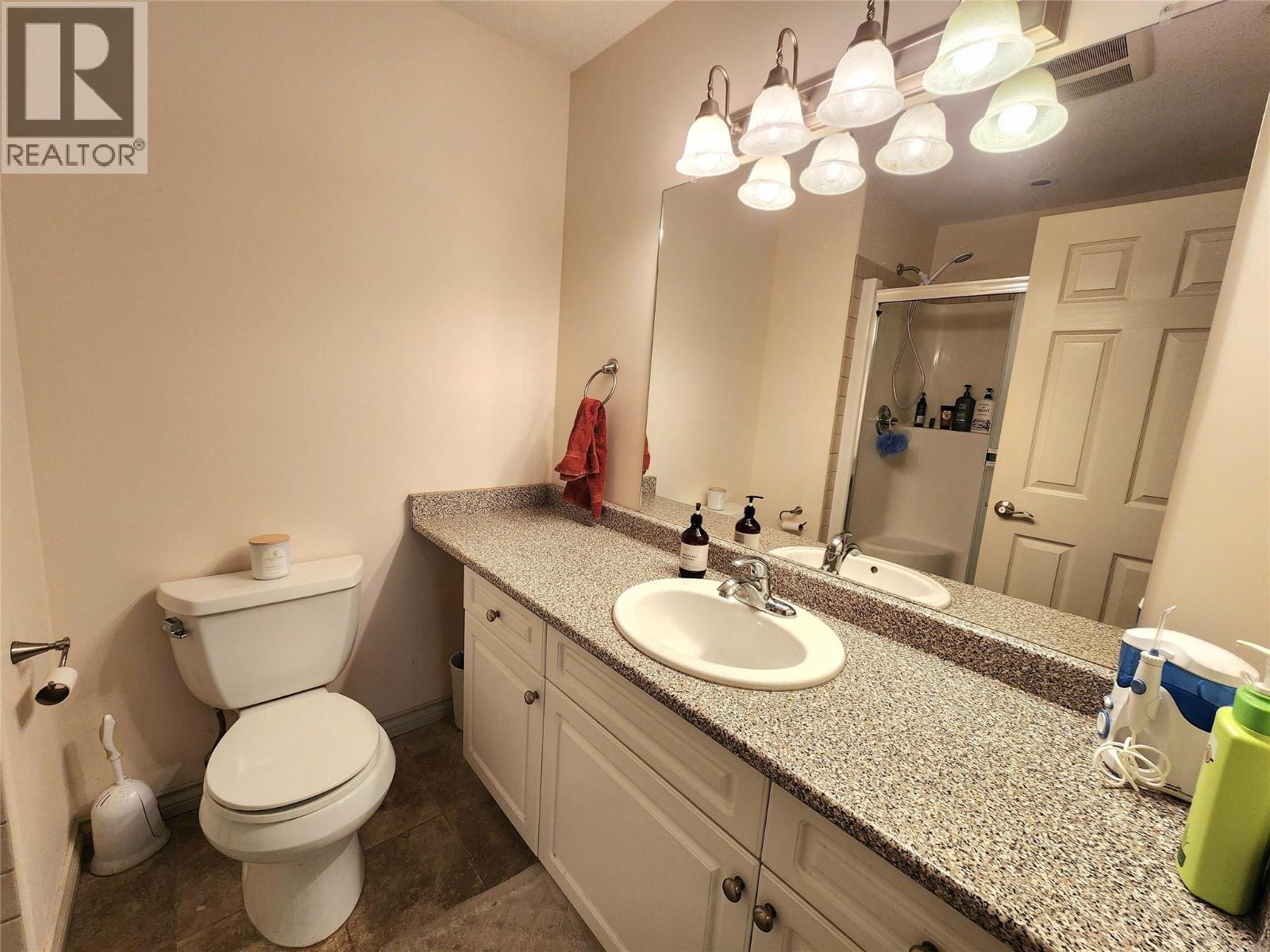 302 2125 Atkinson Street, Penticton