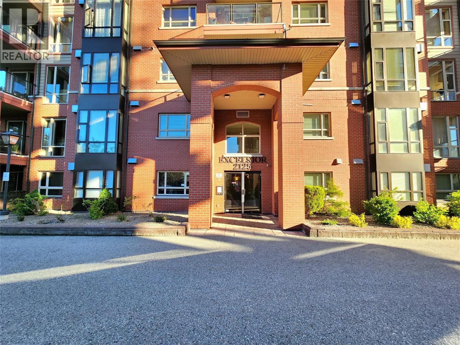302 2125 Atkinson Street, Penticton