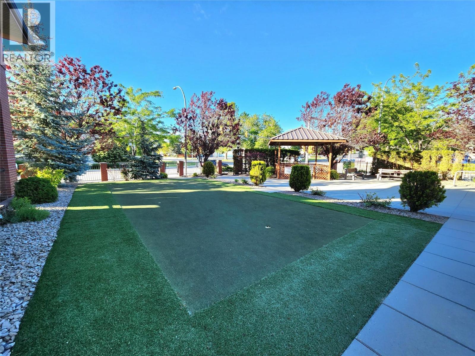 302 2125 Atkinson Street, Penticton