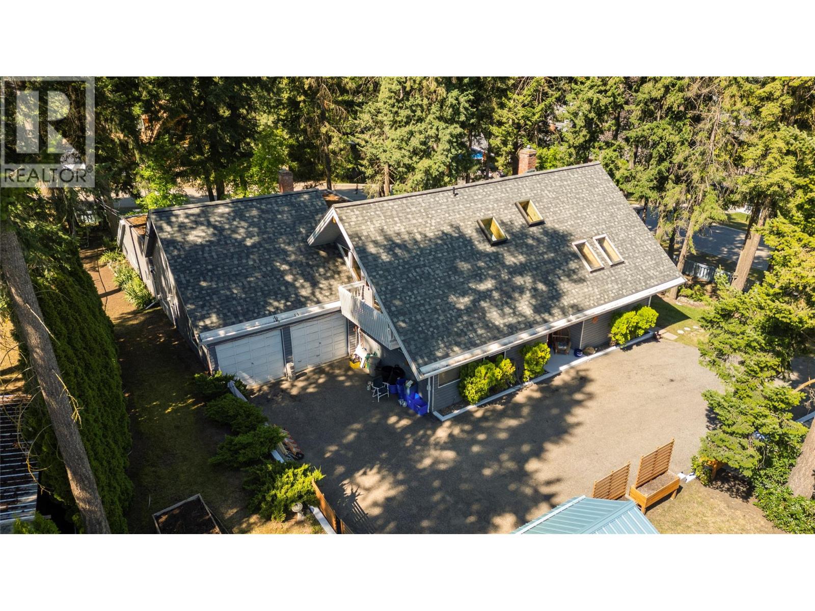  2530 4 Avenue Northeast, Salmon Arm