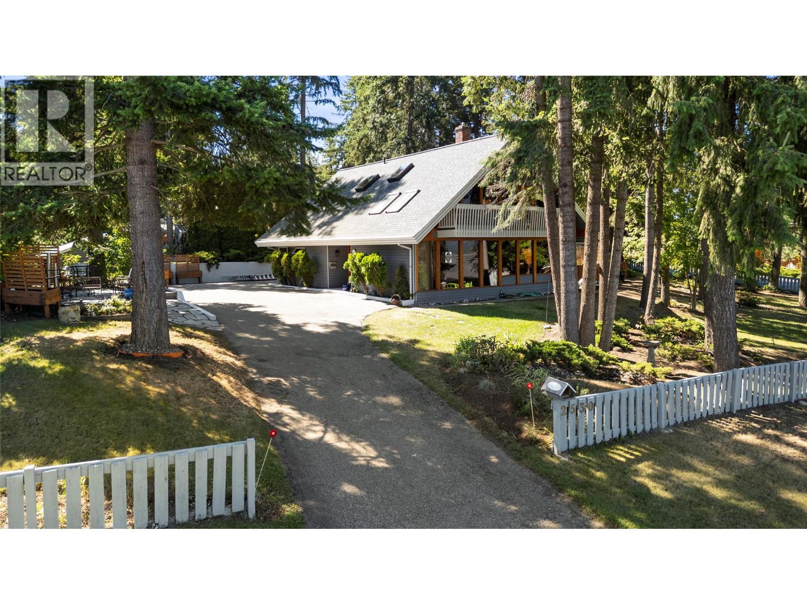  2530 4 Avenue Northeast, Salmon Arm