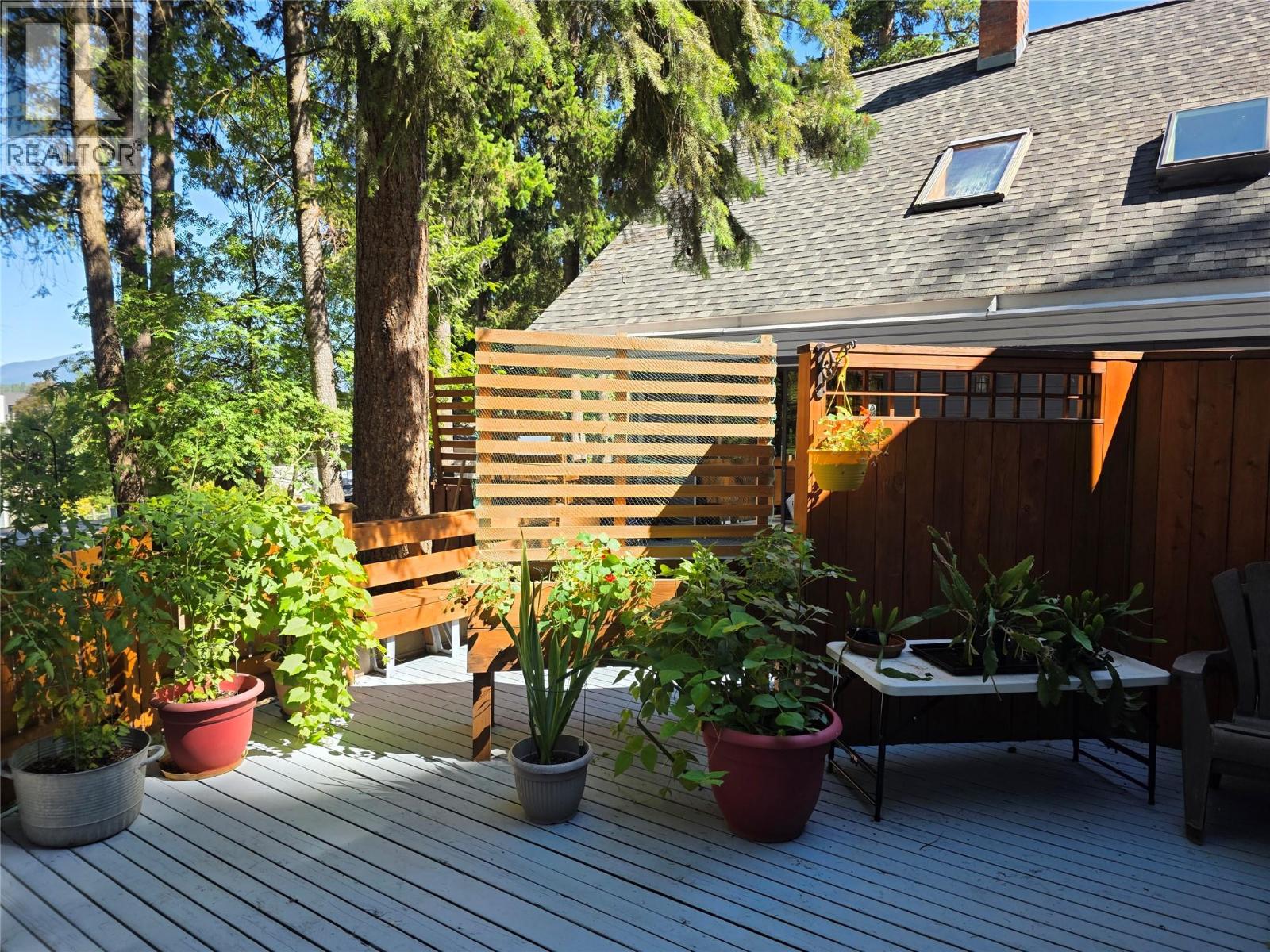  2530 4 Avenue Northeast, Salmon Arm