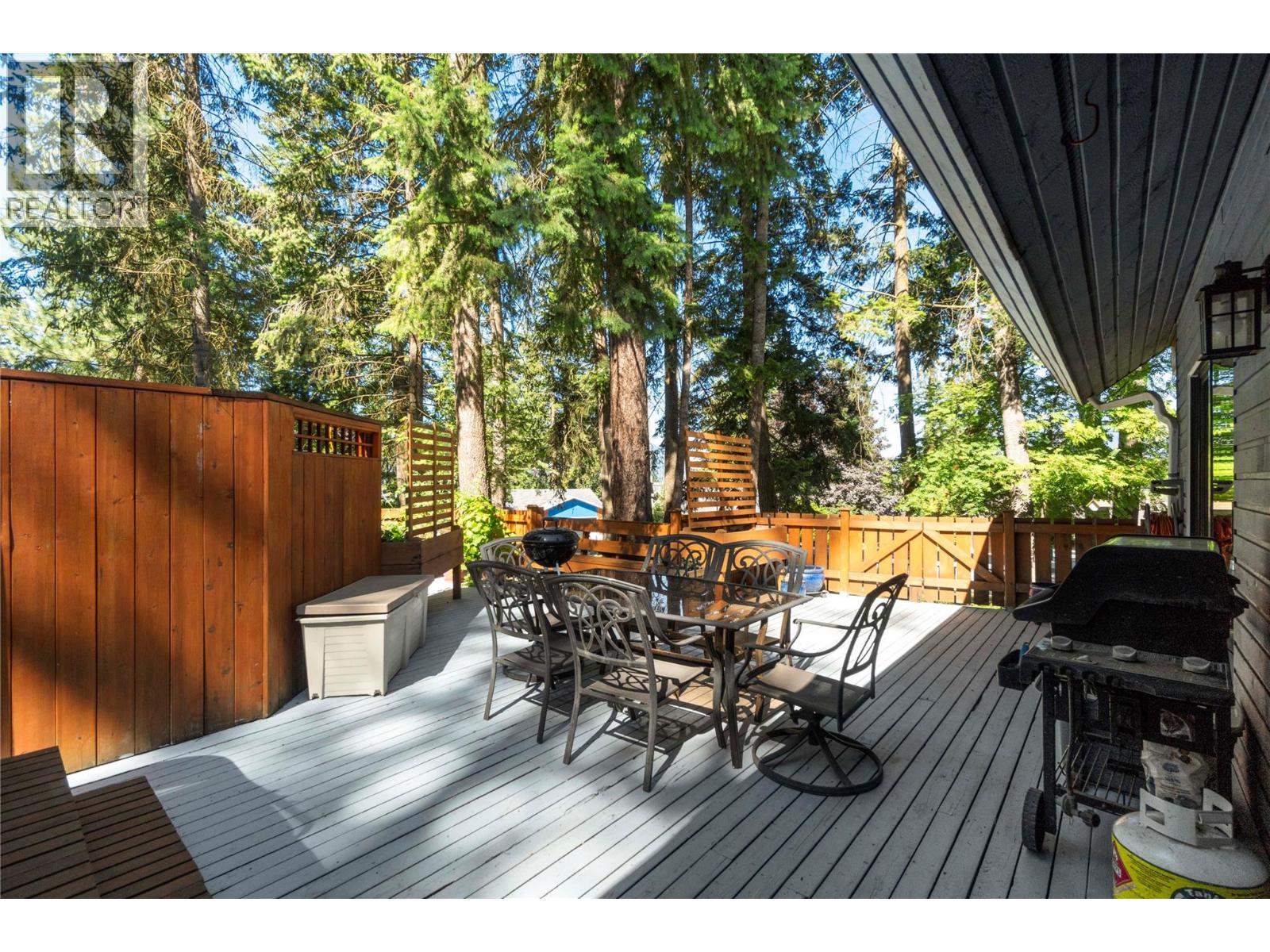  2530 4 Avenue Northeast, Salmon Arm