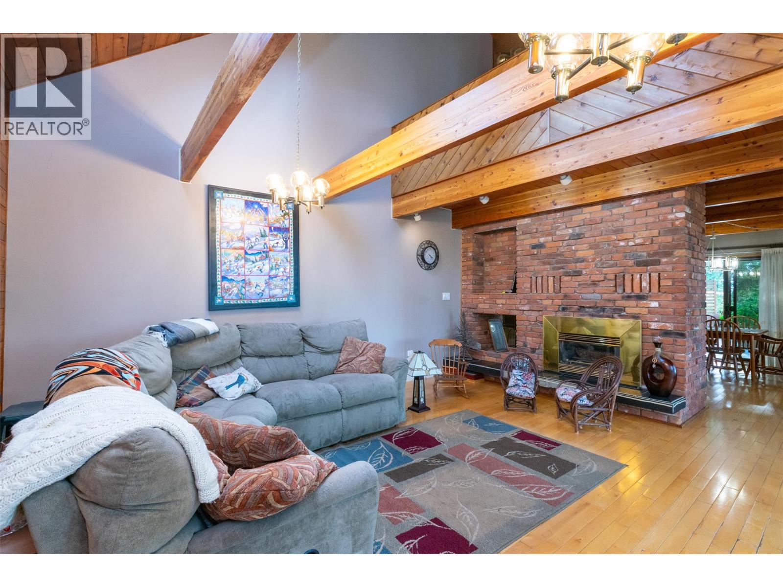  2530 4 Avenue Northeast, Salmon Arm