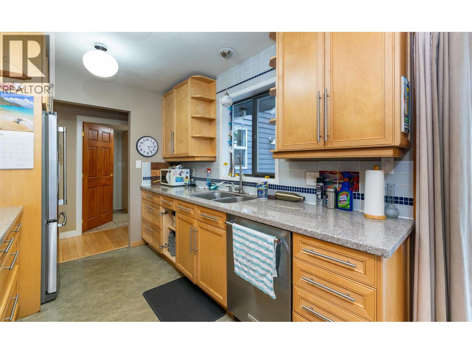  2530 4 Avenue Northeast, Salmon Arm