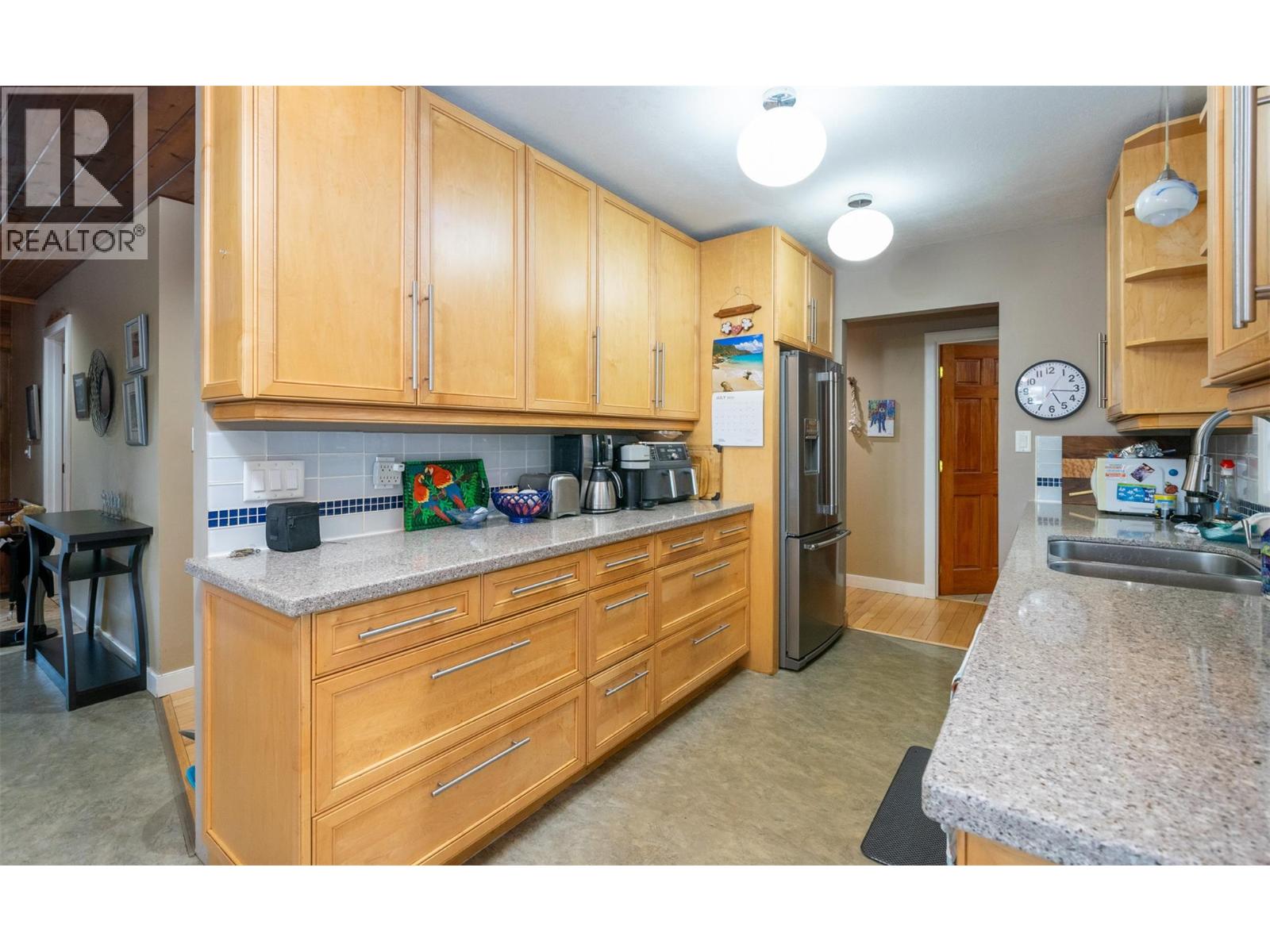  2530 4 Avenue Northeast, Salmon Arm