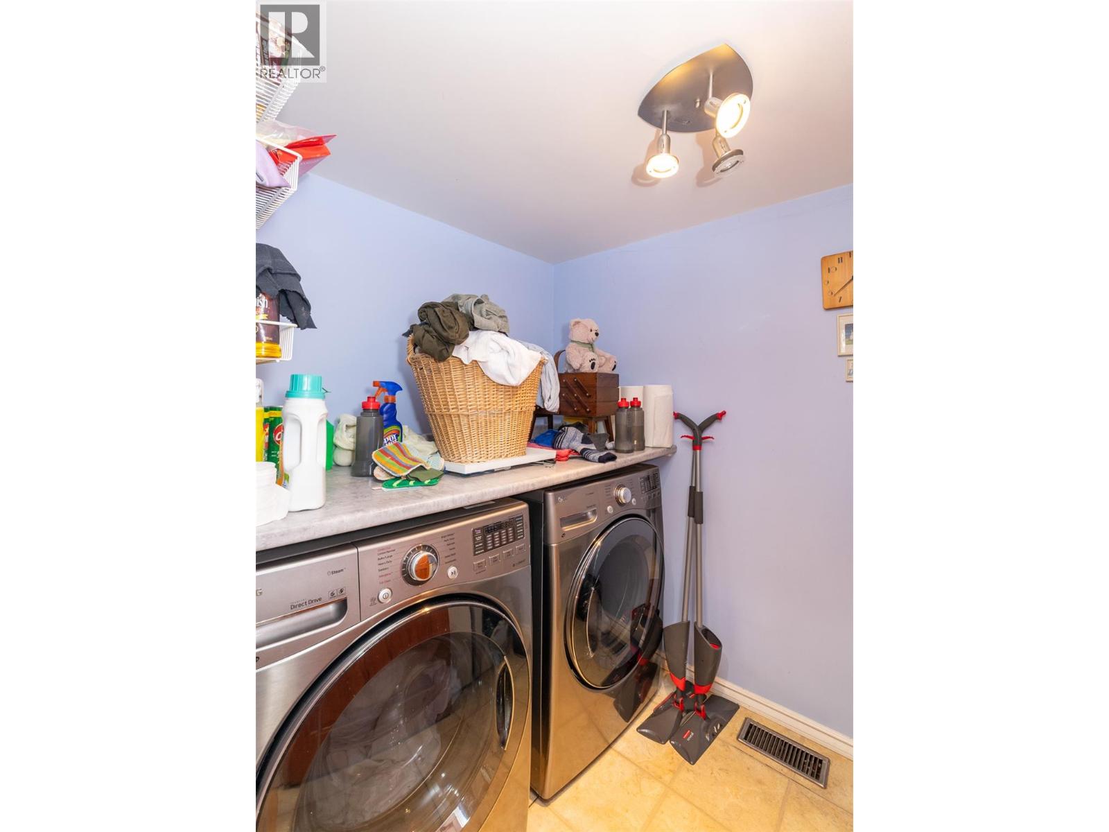  2530 4 Avenue Northeast, Salmon Arm