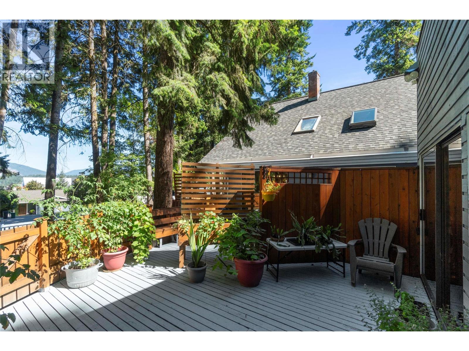  2530 4 Avenue Northeast, Salmon Arm