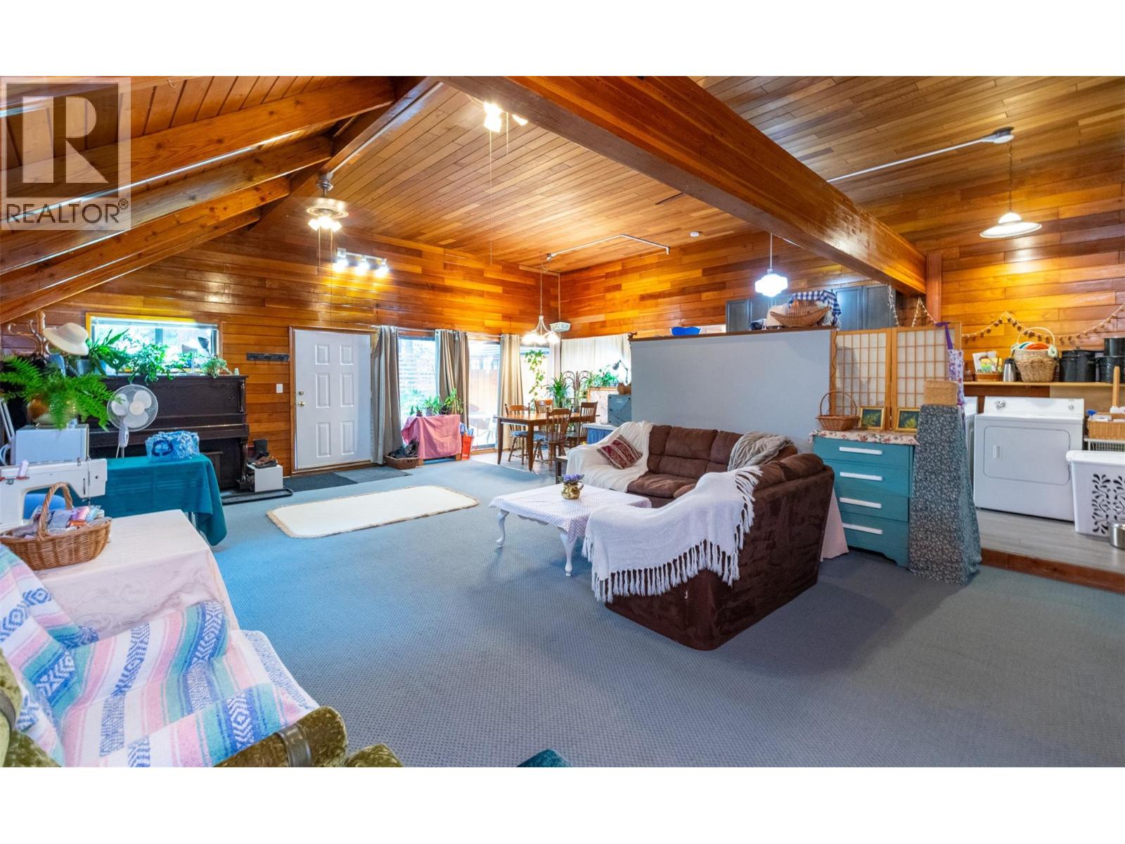  2530 4 Avenue Northeast, Salmon Arm